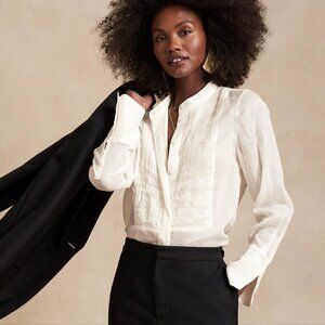 Banana Republic 100% ramie pintuck blouse, medium